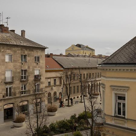 Square 2 Appartement Debrecen Buitenkant foto