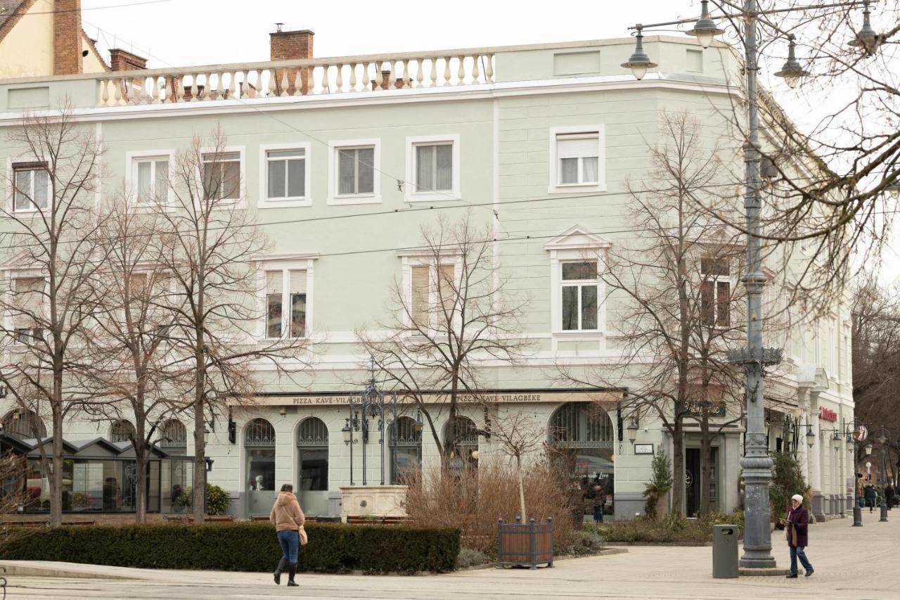Square 2 Appartement Debrecen Buitenkant foto