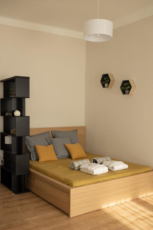 Square 2 Appartement Debrecen Buitenkant foto